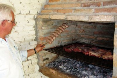 Asado argentino parrilla - Wikicocina