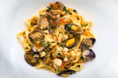 Receta pasta fettuccini marinera - Wikicocina
