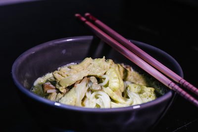 crema-de-fideos-chinos-con-pollo-y-almendras-2